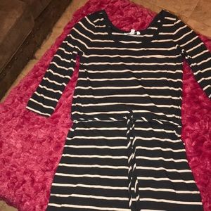 Dress worn in perfect condition 3 quarter sleeves